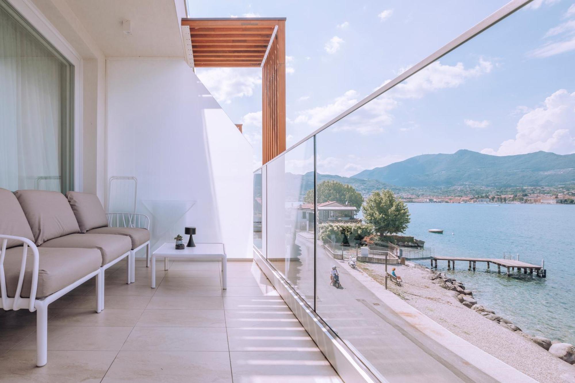 Ah Porticcioli Boutique Apartments San Felice del Benaco Bagian luar foto