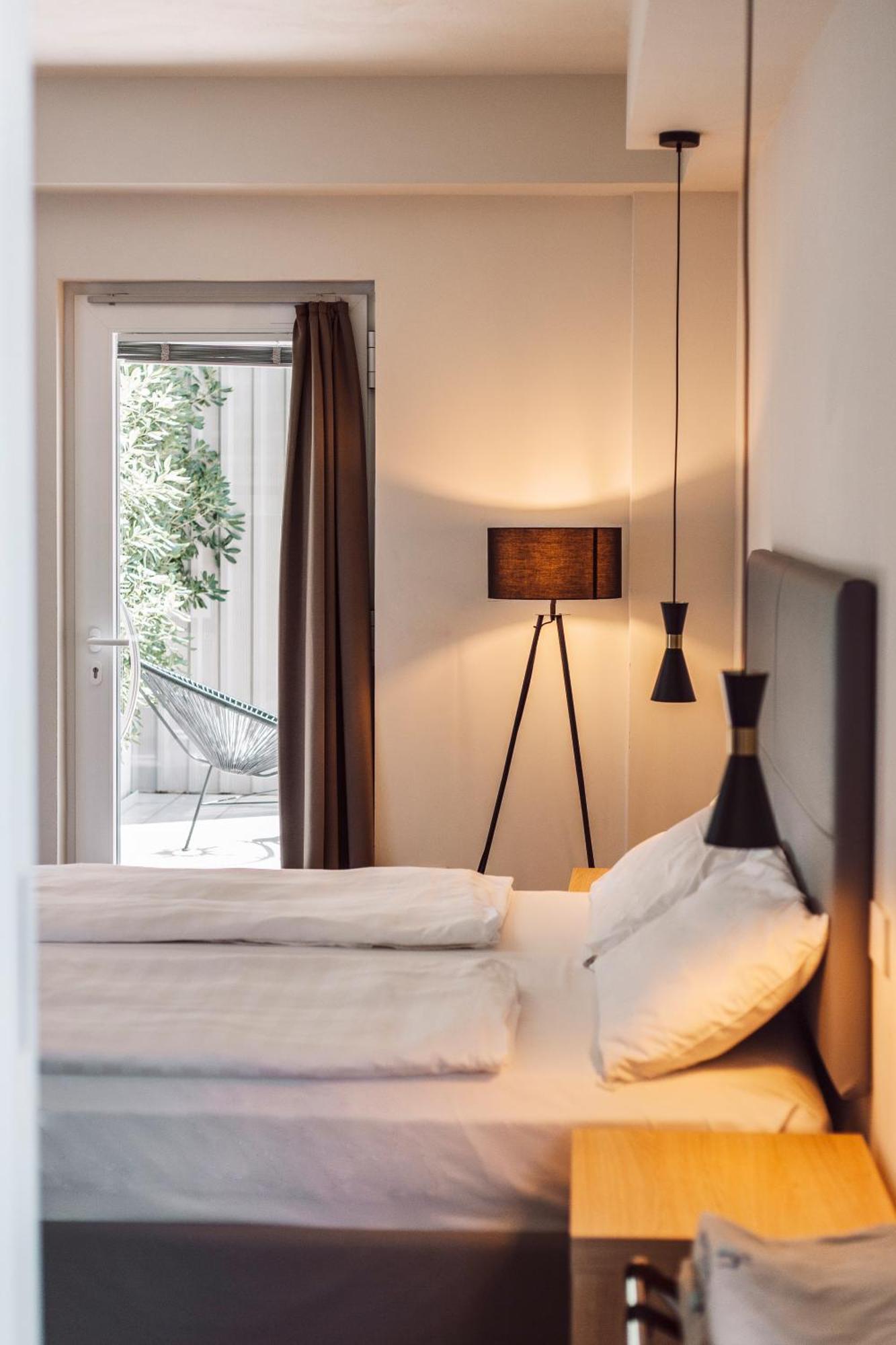Ah Porticcioli Boutique Apartments San Felice del Benaco Bagian luar foto